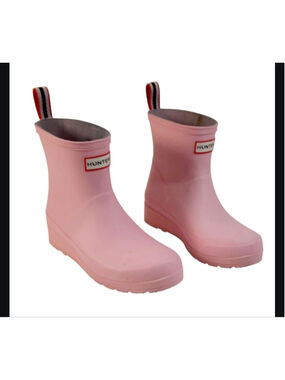 Hunter Women's Play Short boots/ Azalea Pink. Size 7